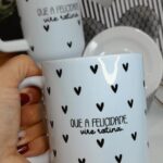 Arte Avulsa Caneca Que a felicidade Vire Rotina