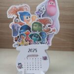 Mini Calendário 2025 – Divertida Mente