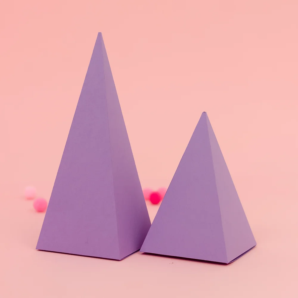 Duo caixas pirâmides trava.jpg Duo caixas pirâmides trava - Imagem 1