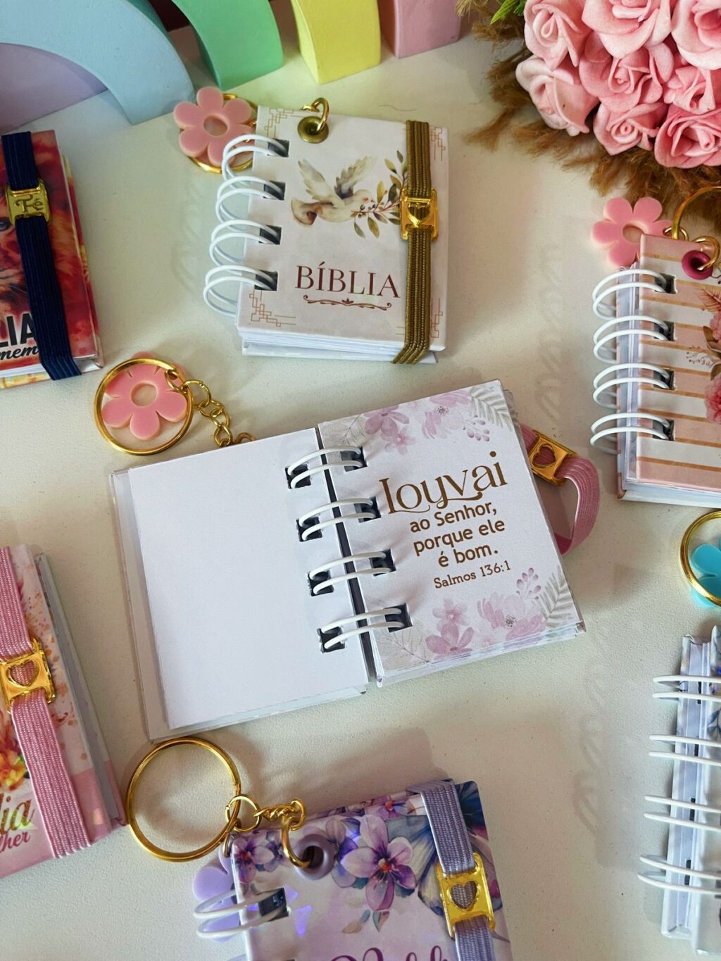 Pack Mini Bíblia Chaveiro - Imagem 10