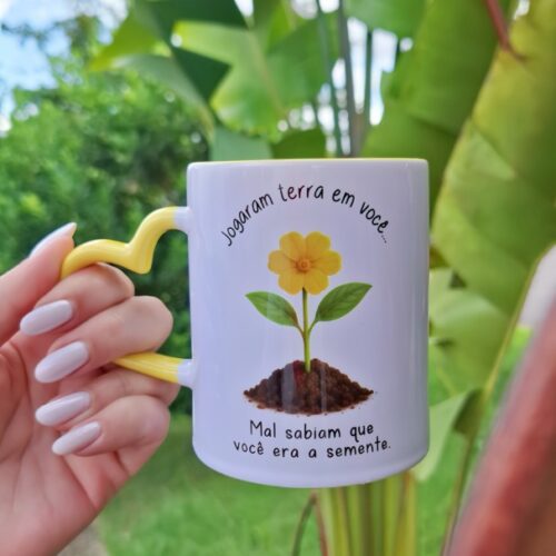 Arte Digital "Jogaram terra em você... Mal sabiam que você era a semente"