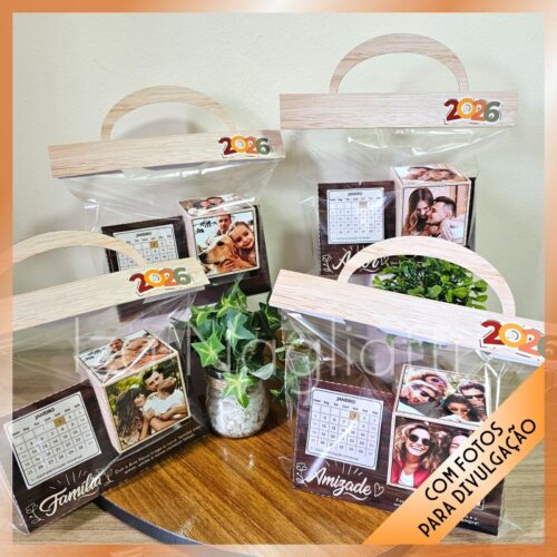 4 Porta fotos cubos com calendário -2026