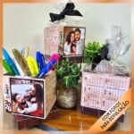 4 Porta canetas giratório com fotos – 2026 - Imagem 2