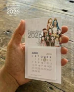 Calendário mini Imã de geladeira Santinhos 2026 - Imagem 5