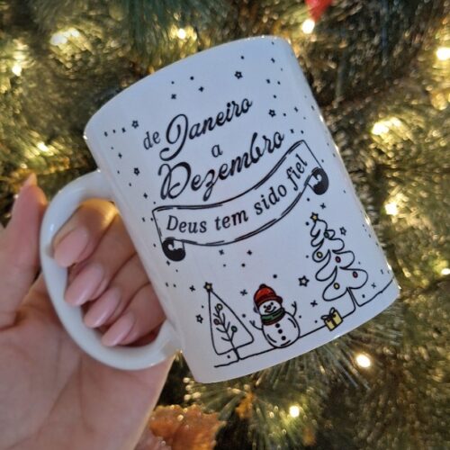 Arte Digital "De Janeiro a Dezembro Deus tem sido Fiel"