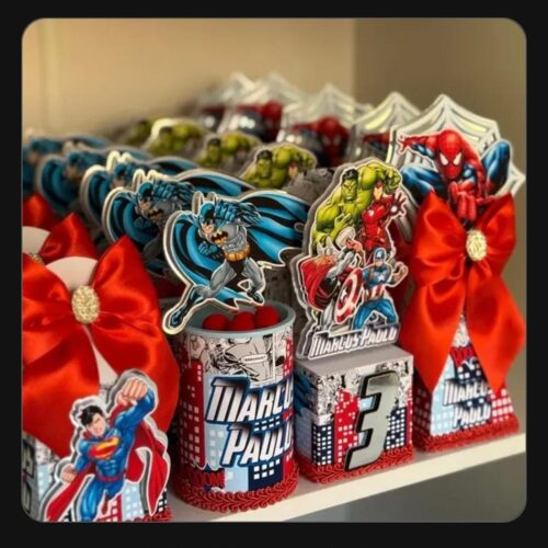 Vingadores - Coletiva Festa Pronta