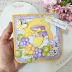 ARTE CARTÃO POTINHO ENTRE PÉTALAS