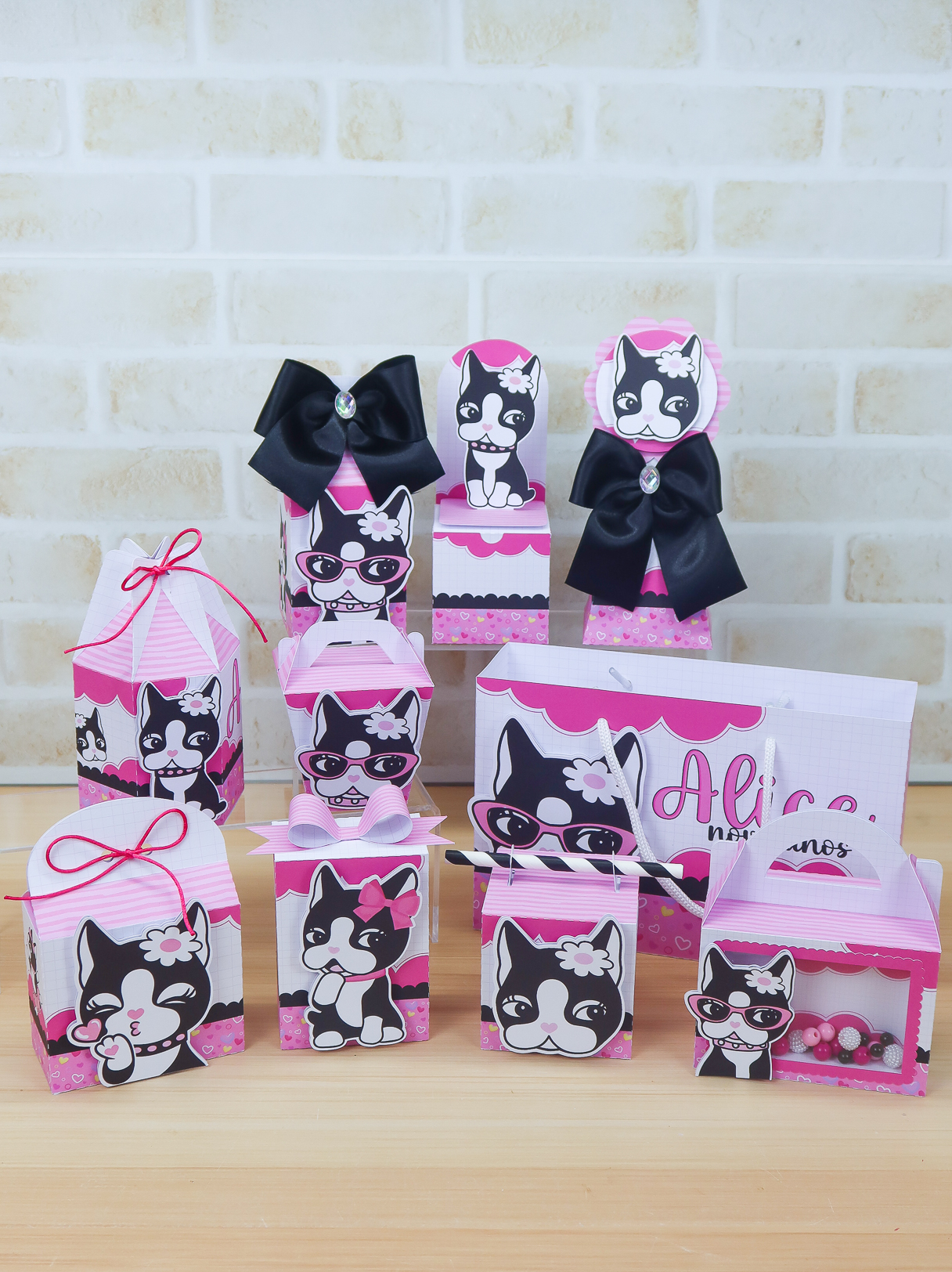 REBECCA BOMBON REBECCA BOMBON - Coletiva Festa Pronta - Imagem 1