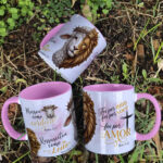 Arte Caneca - CORDEIRO E LEÃO - Imagem 3