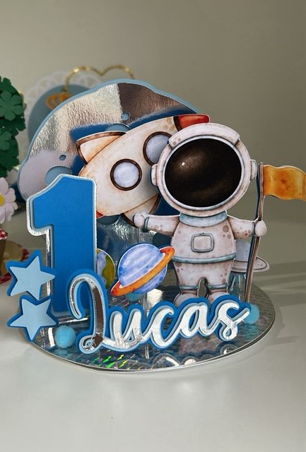 cenario astronauta Arquivo de Corte Topo de bolo Astronauta - Imagem 1